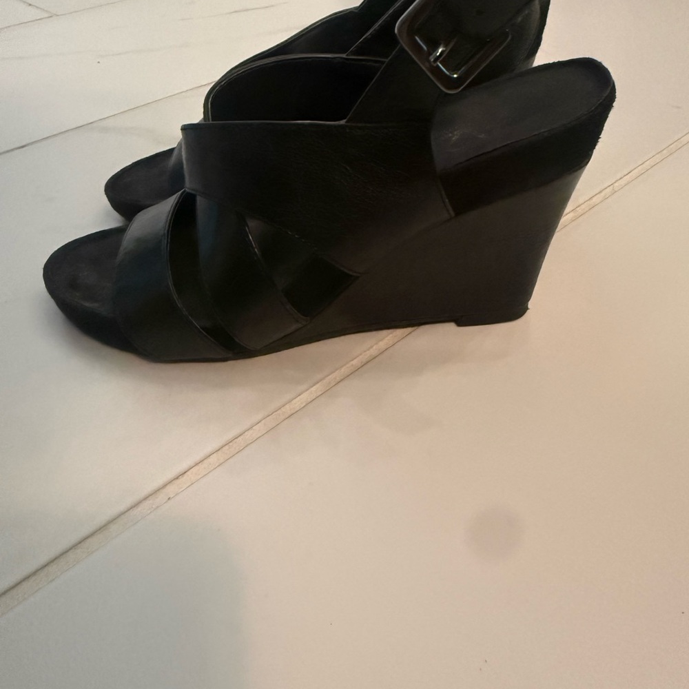 A2 by aerosoles black wedge sandal